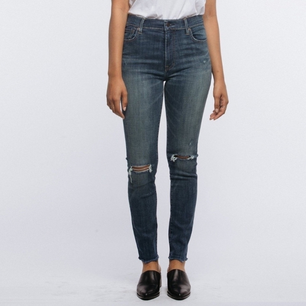 .ABLE The High Rise Distressed Raw Hem Jeans Size 29
